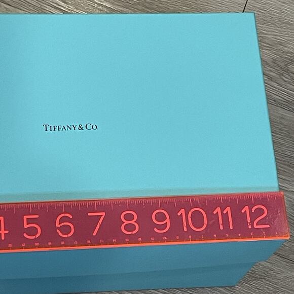 Empty Box Only Tiffany & Co Large Gift Box Storage 13 x 8 x 7 - Picture 8 of 9